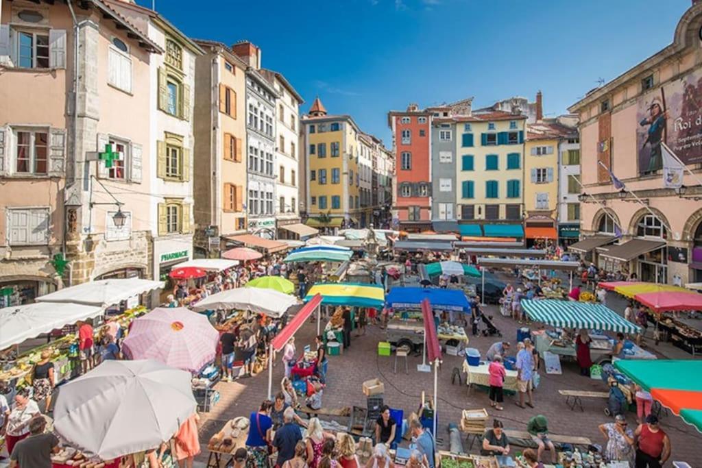Gite "Le Temps D'Une Pause" Terrasse Et Piscine Coubon Exterior foto